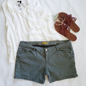 YMI WannaBettaButt olive green shorts (size 20)